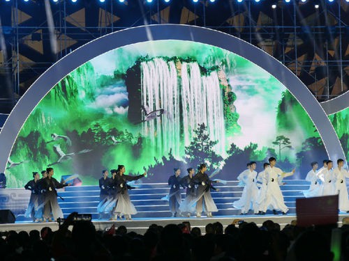 {娛樂城}(钟祥长寿文化旅游节第一届)